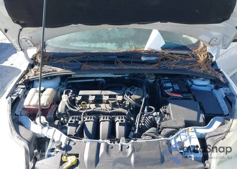 2014 Ford Focus Se z USA, uszkodzony, nr VIN 1FADP3F21EL338834